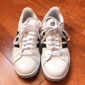 Cloud foam Adidas sneakers size 9 male and female